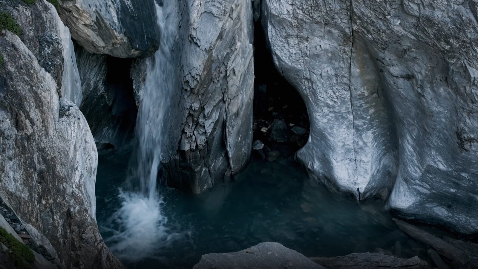 Mastercard Glacier Campaign - Still 15