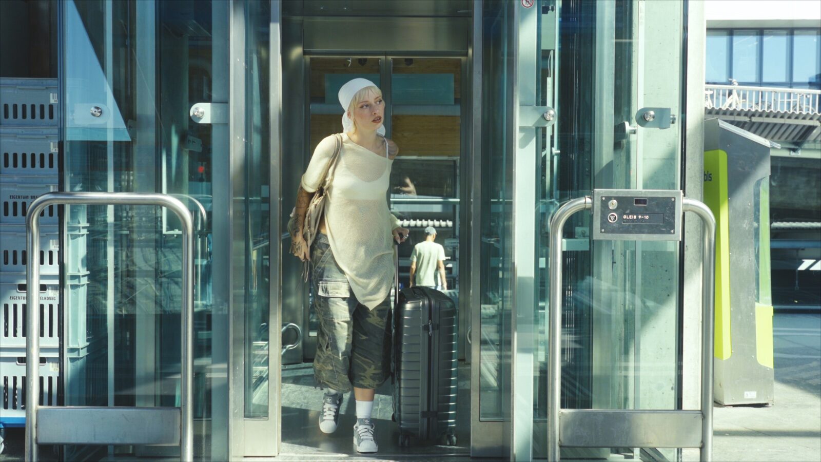 Lauren: Erfolg und Burnout in der Fashion-Branche - Still 2